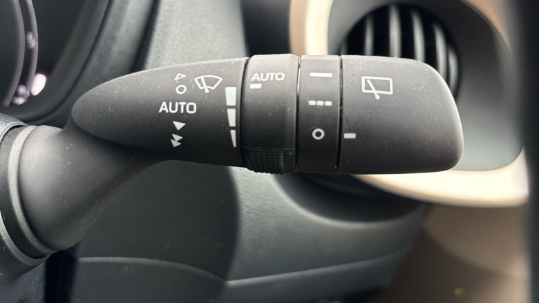 Toyota Aygo X 1.0 VVT-i Edge 5dr Petrol Hatchback